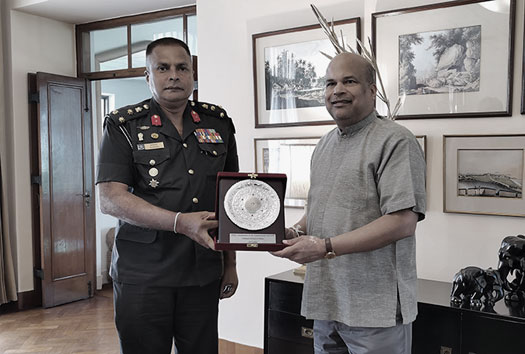 HC Moragoda briefs SLNDC delegation on Importance of understanding India and Indian Ocean dynamics HC Moragoda briefs SLNDC delegation on Importance of understanding India and Indian Ocean dynamics